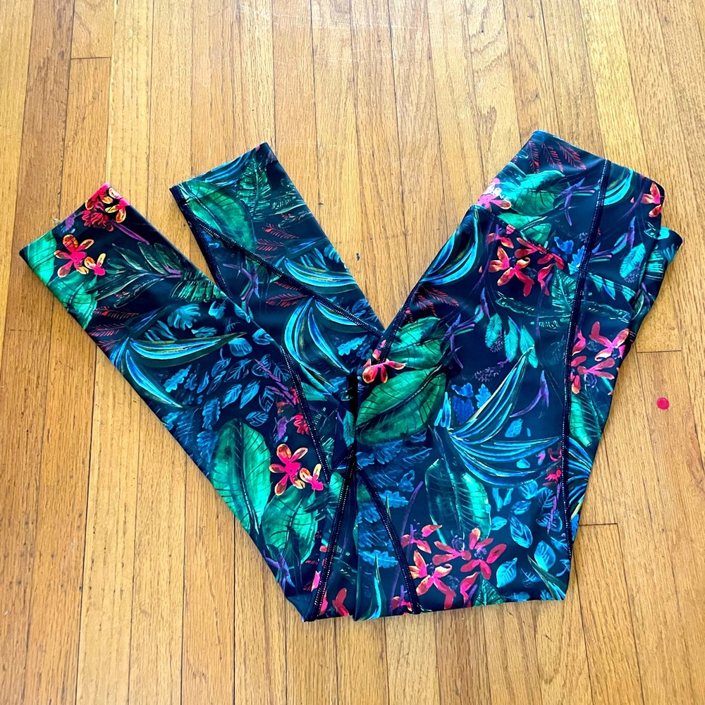 Lorna jane tropical print tights